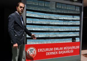 Emlakçilerin dernek çilesi bitiyor